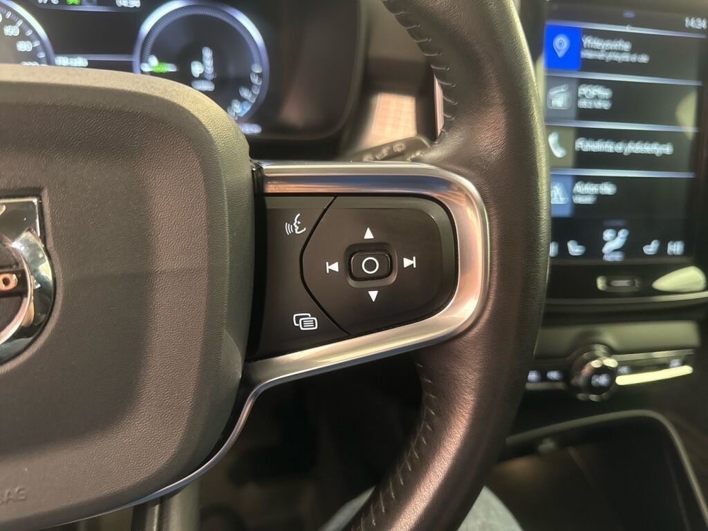 Volvo XC40 2020 Valkoinen