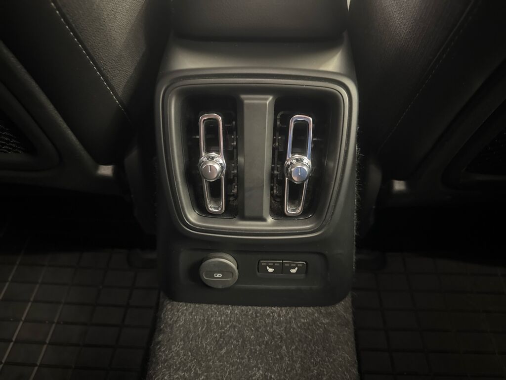 Volvo XC40 2020 Valkoinen