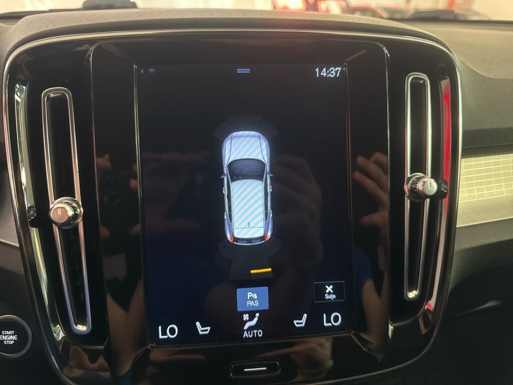 Volvo XC40 2020 Valkoinen