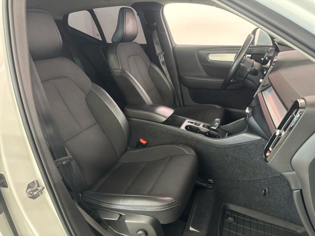 Volvo XC40 2020 Valkoinen