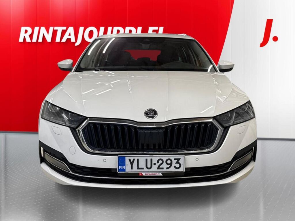 Skoda Octavia 2022 Valkoinen