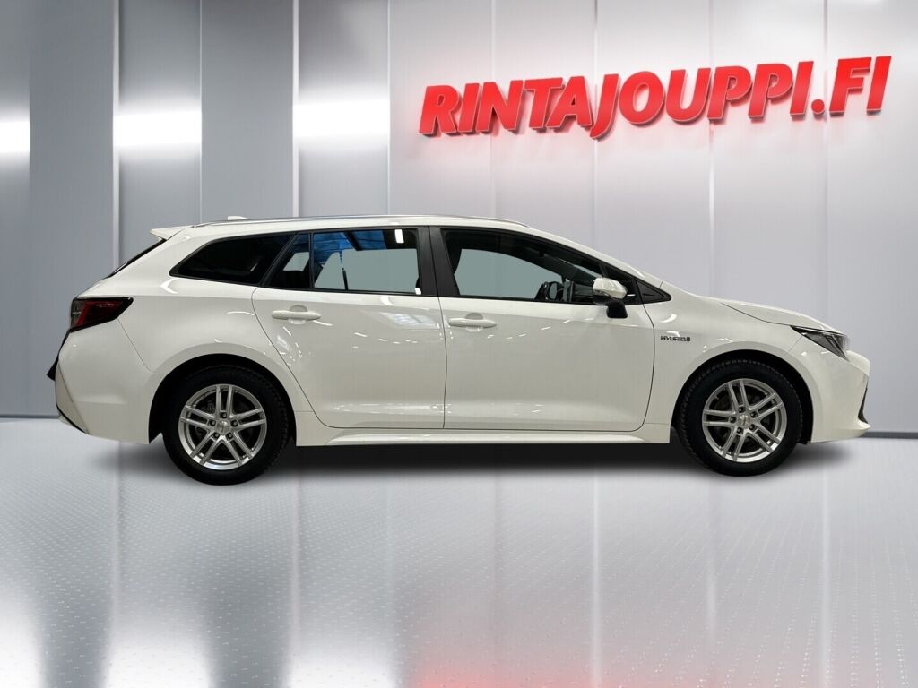 Toyota Corolla 2022 Valkoinen