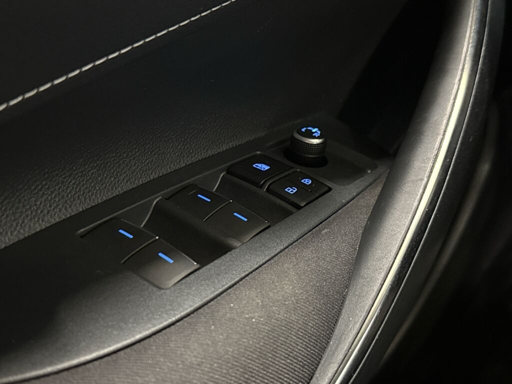 Toyota Corolla 2022 Valkoinen