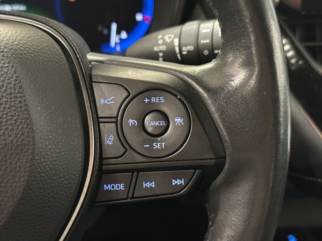 Toyota Corolla 2022 Valkoinen