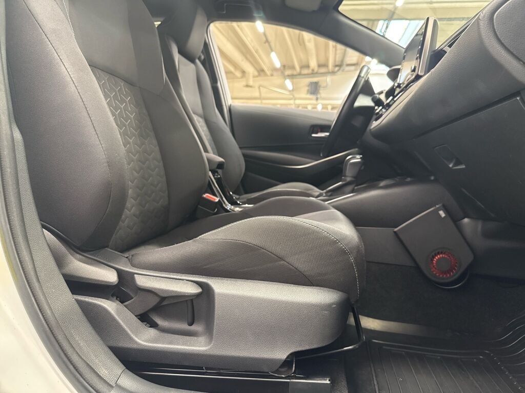 Toyota Corolla 2022 Valkoinen