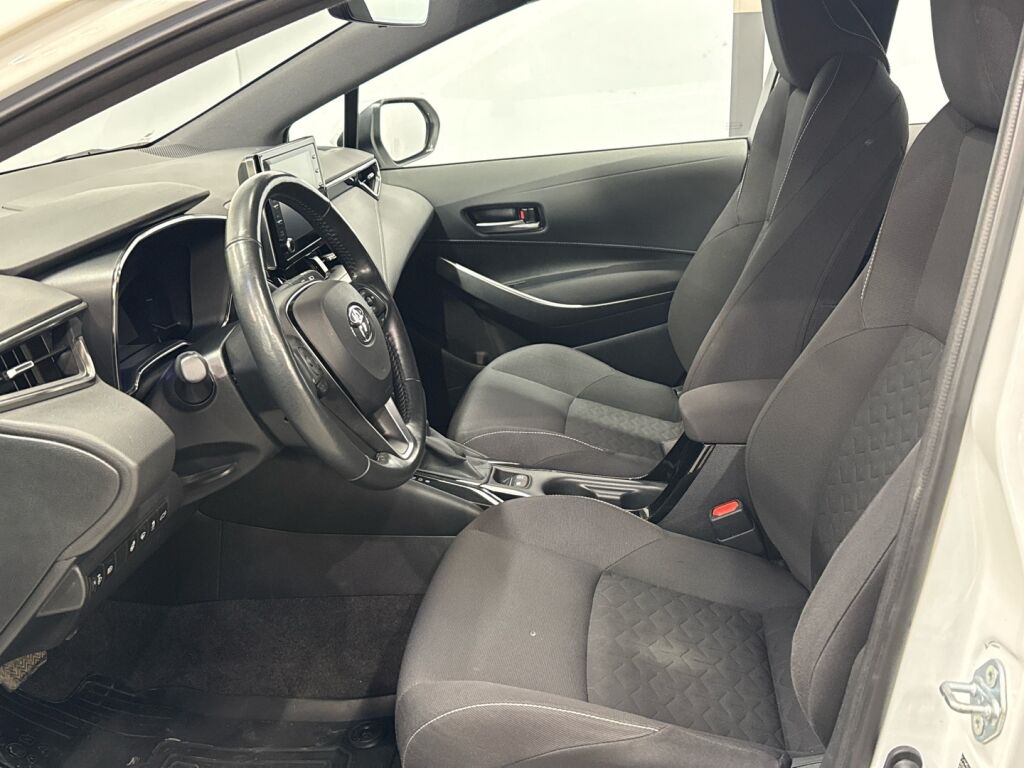 Toyota Corolla 2022 Valkoinen