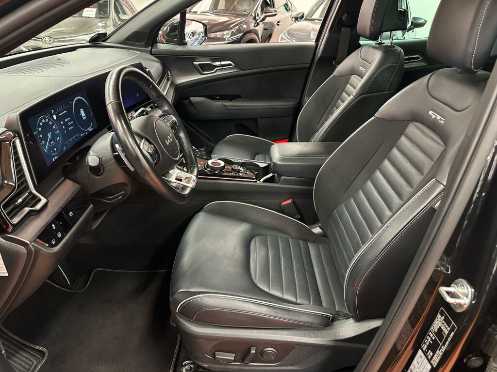 Kia Sportage 2022 Musta