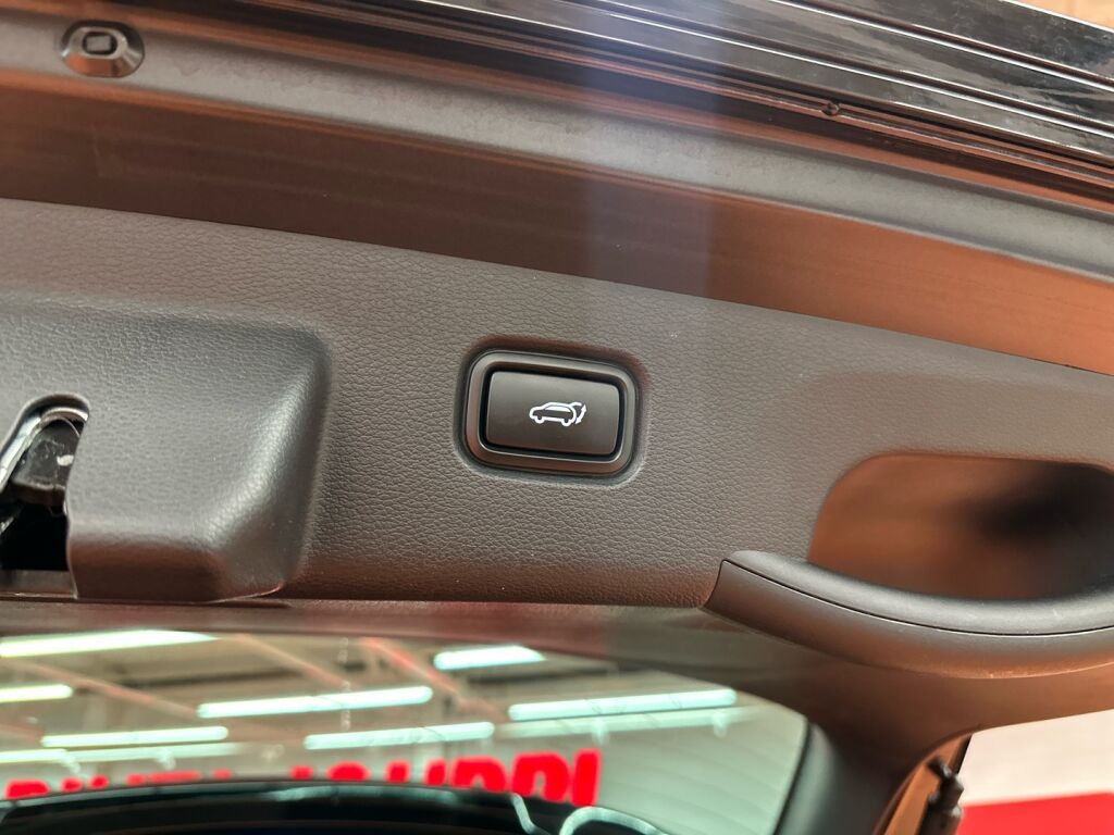 Kia Sportage 2022 Musta