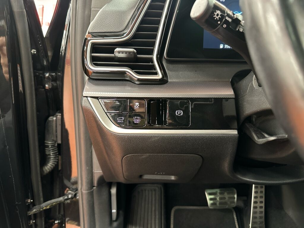 Kia Sportage 2022 Musta