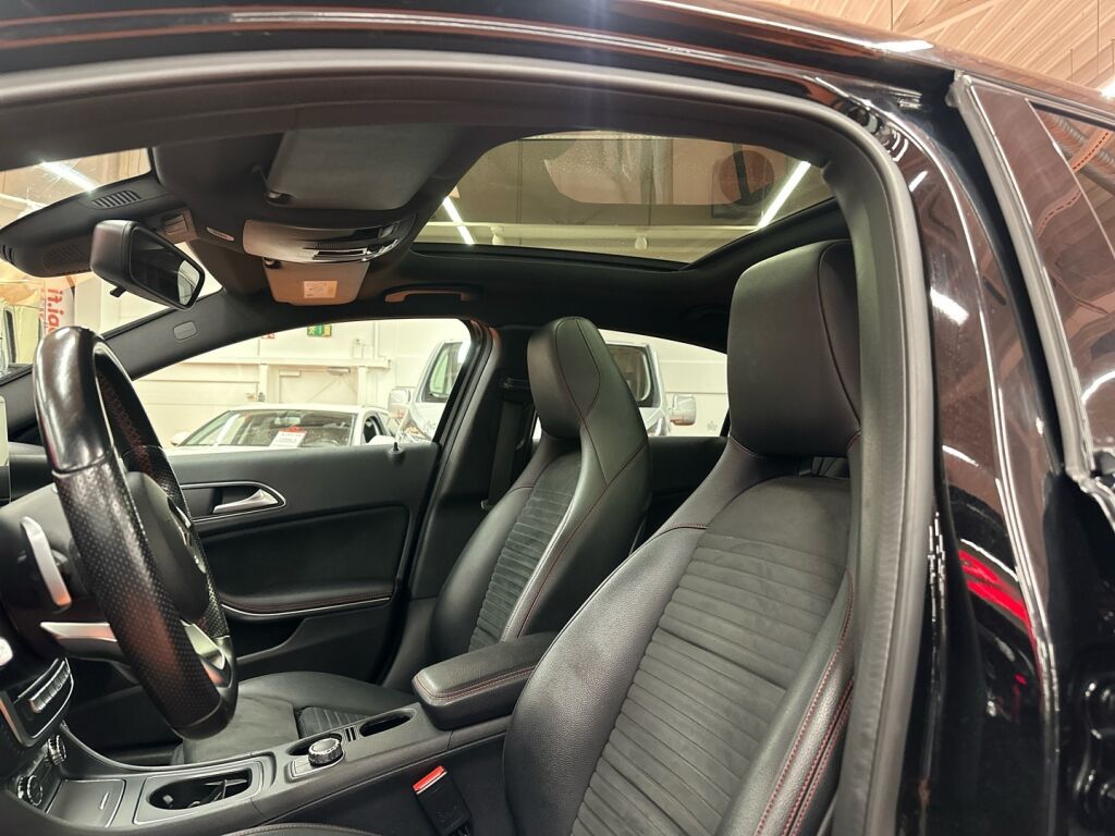 Mercedes-Benz A 2017 Musta