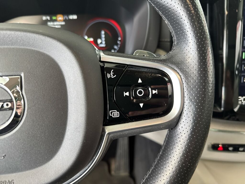 Volvo XC60 2018 Harmaa