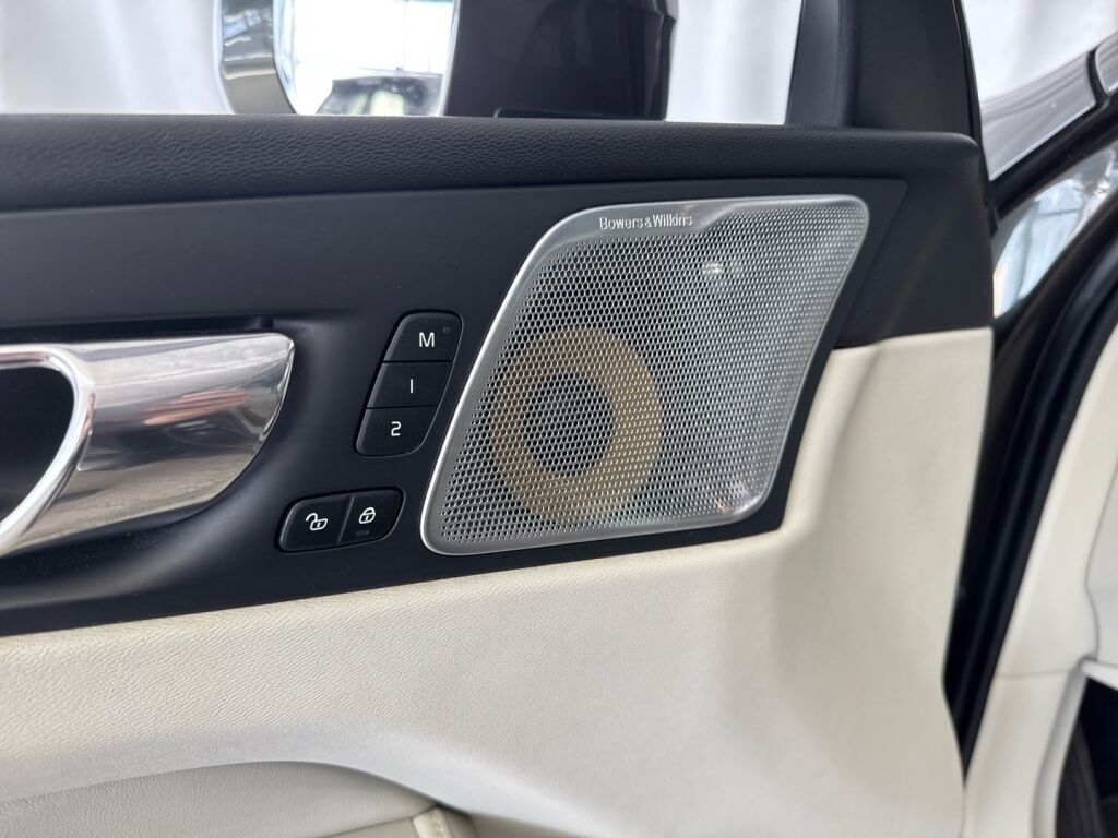 Volvo XC60 2018 Harmaa
