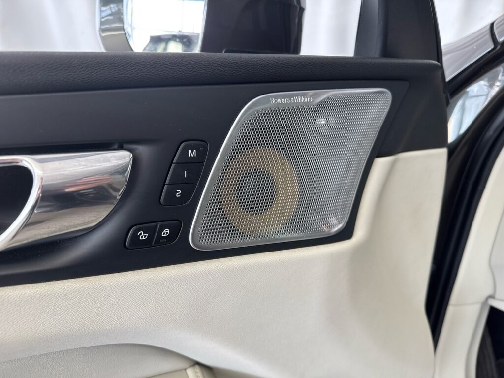 Volvo XC60 2018 Harmaa