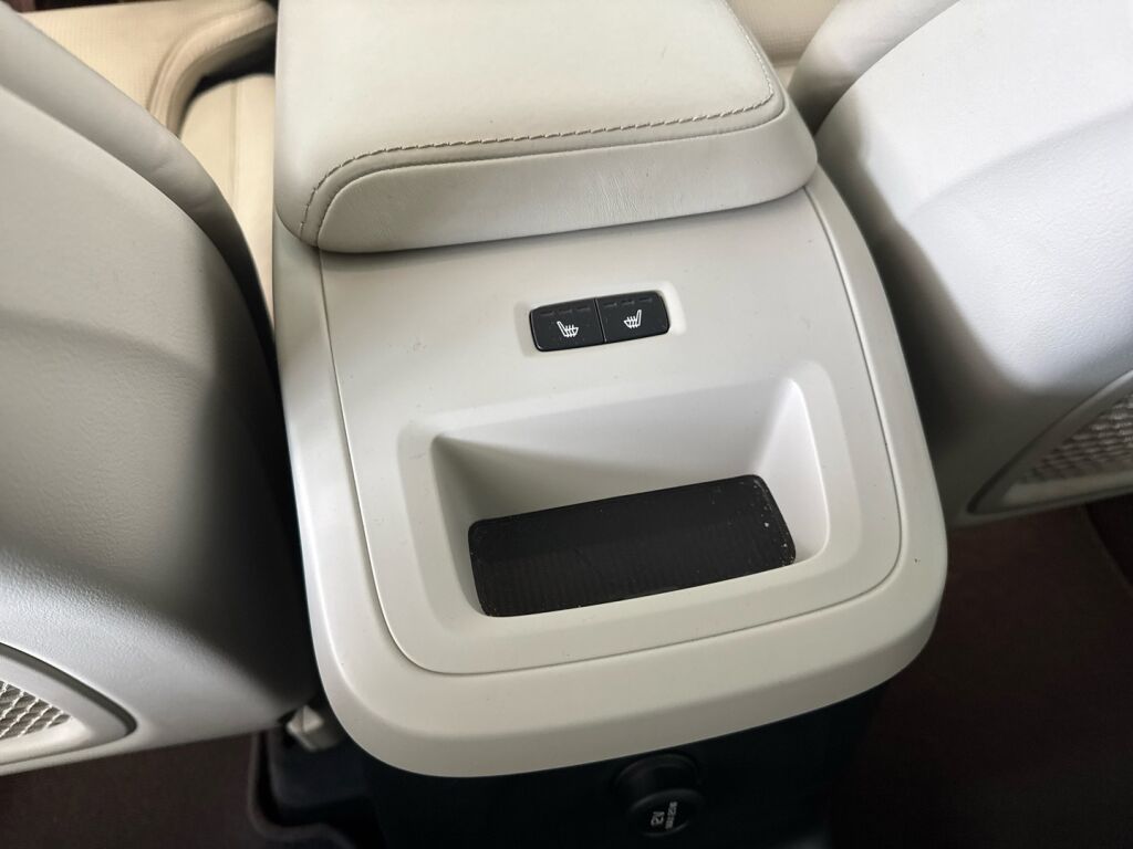 Volvo XC60 2018 Harmaa