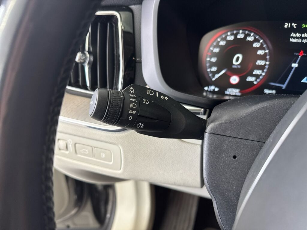 Volvo XC60 2018 Harmaa