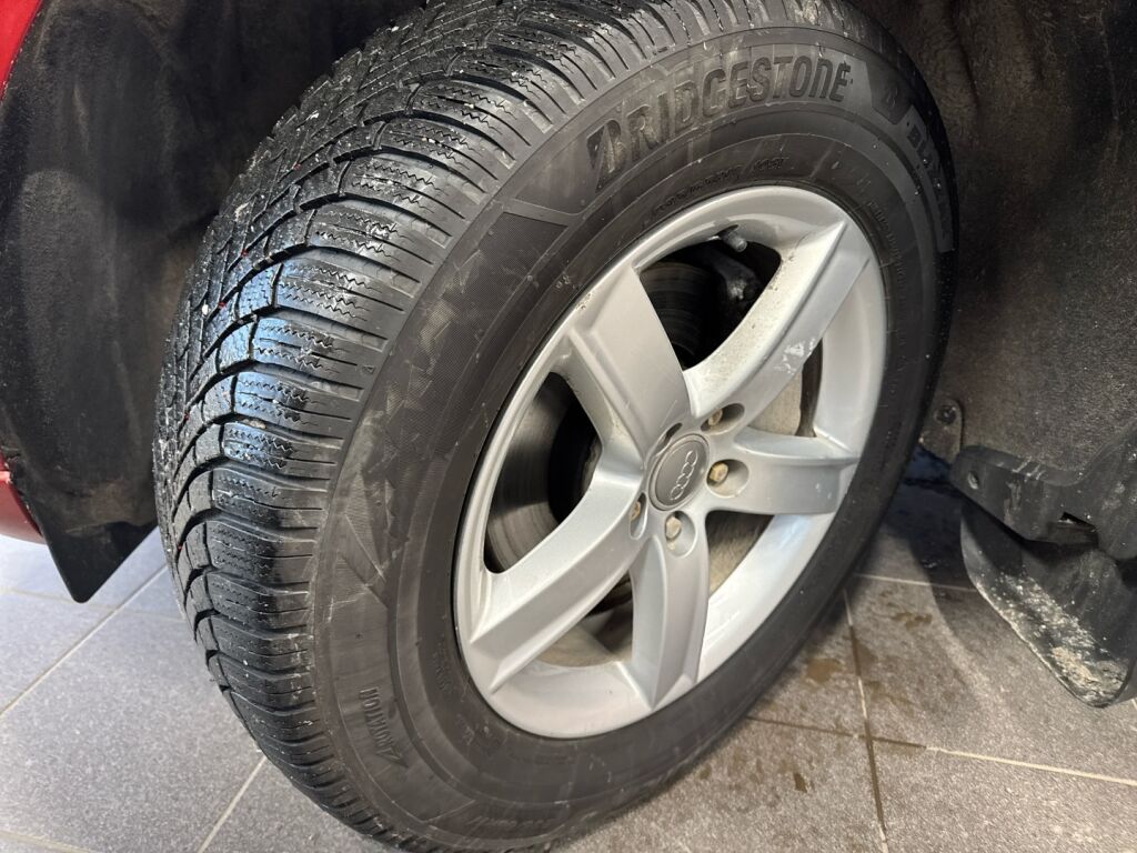 Audi Q5 2013 Punainen