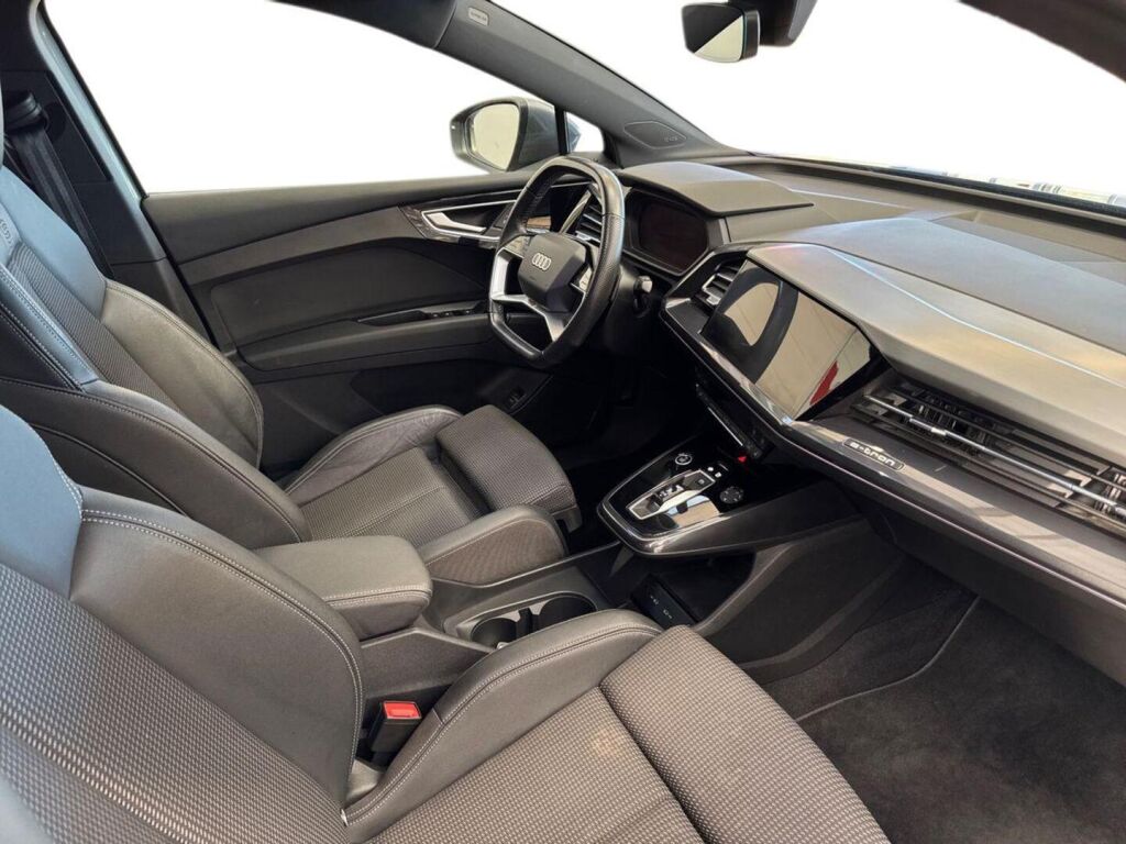 Audi Q4 e-tron 2022 Harmaa