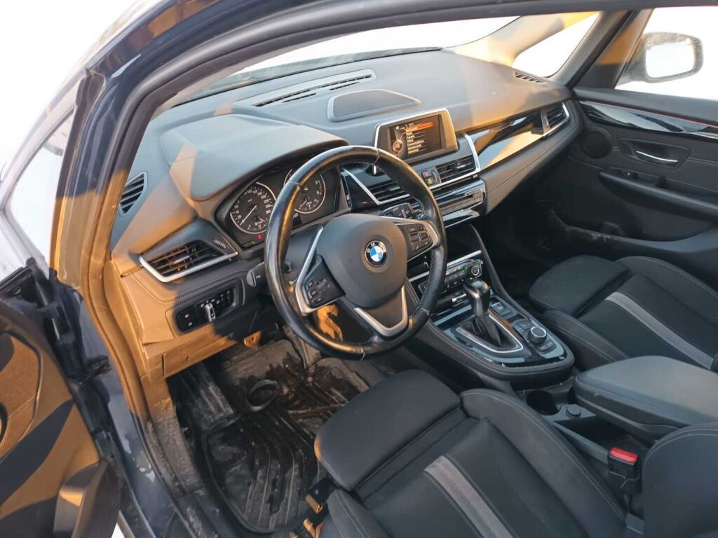 BMW 218 2016 Harmaa