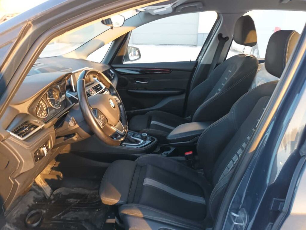 BMW 218 2016 Harmaa