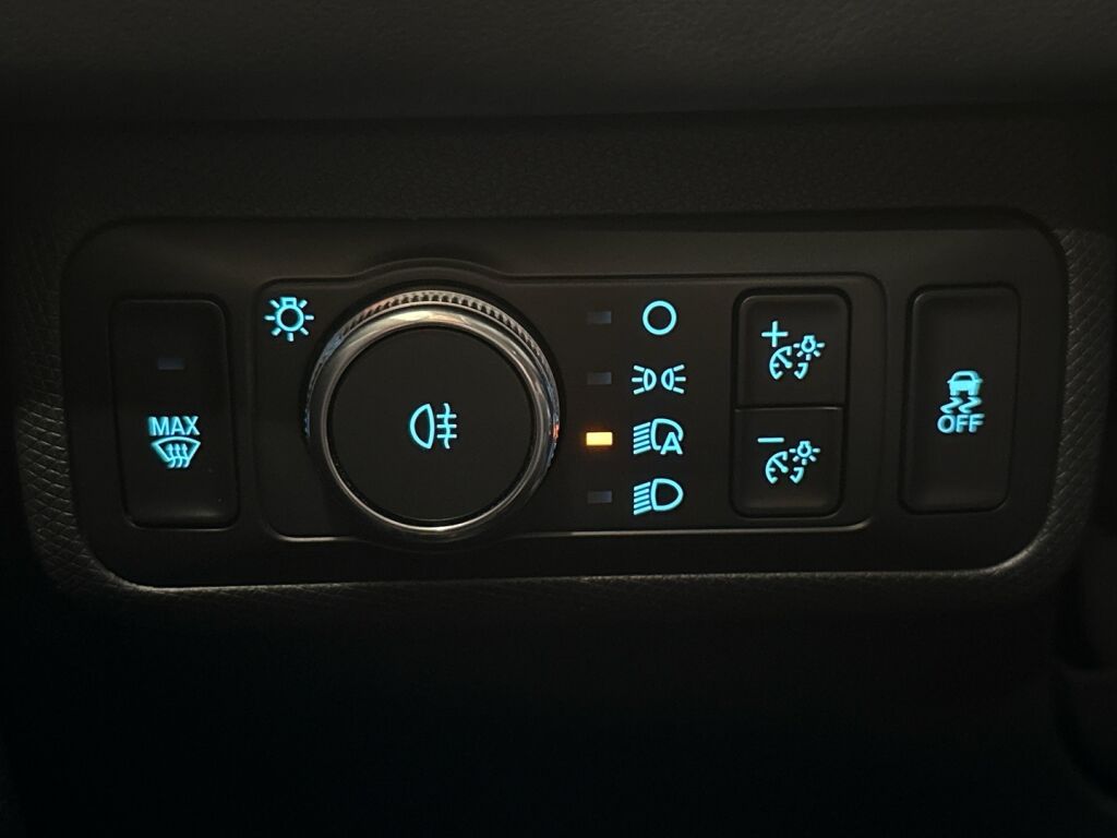 Ford Mustang Mach-E 2022 Valkoinen