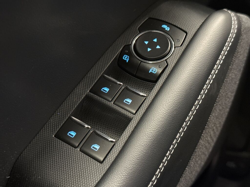 Ford Mustang Mach-E 2022 Valkoinen