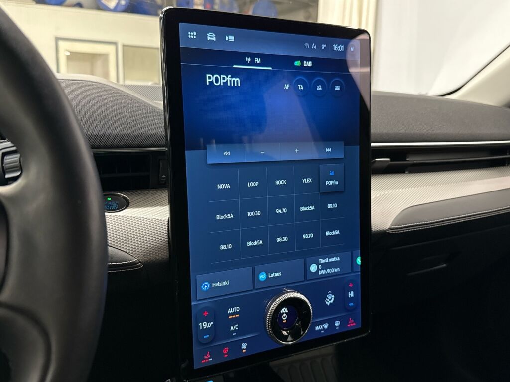 Ford Mustang Mach-E 2022 Valkoinen