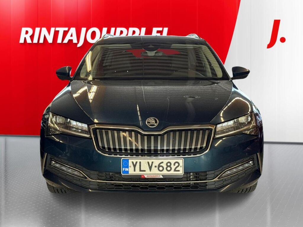 Skoda Superb 2022 Sininen