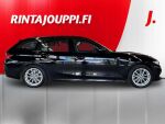 BMW 330 2023 Musta