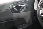 Volvo XC60 2020 Sininen