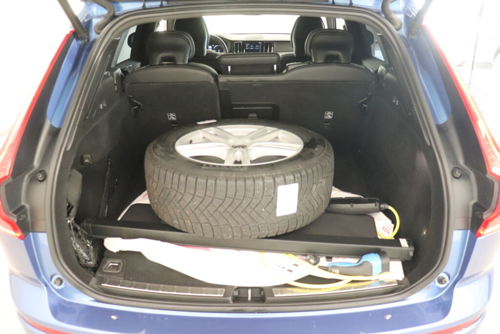 Volvo XC60 2020 Sininen