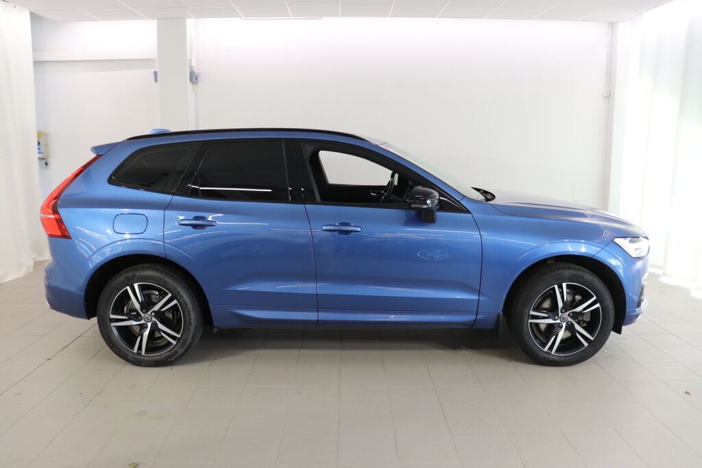 Volvo XC60 2020 Sininen