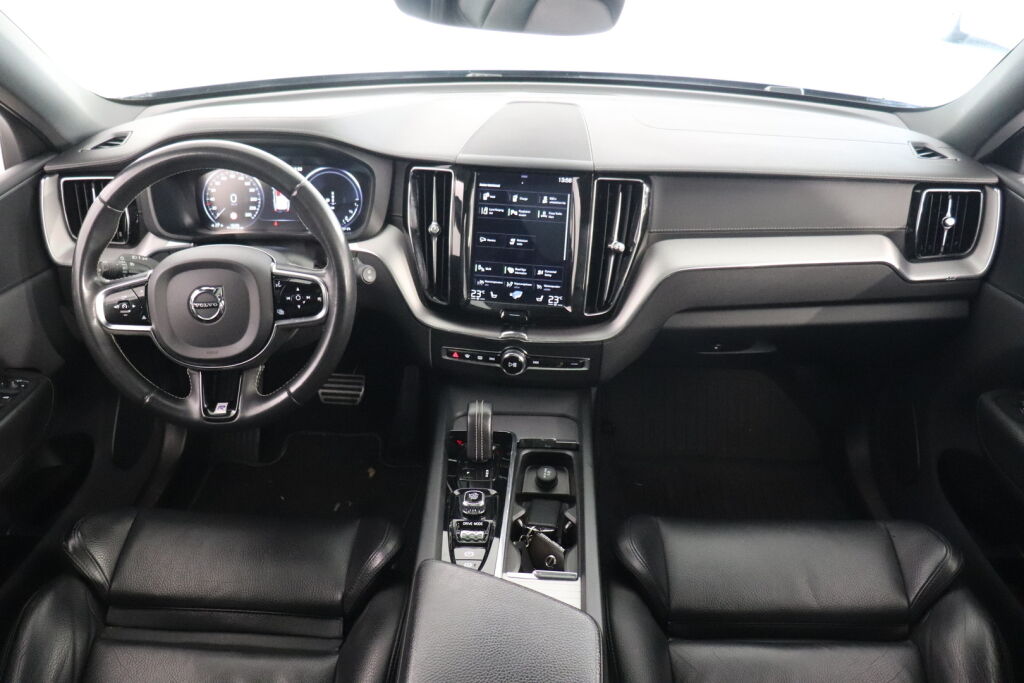 Volvo XC60 2020 Sininen