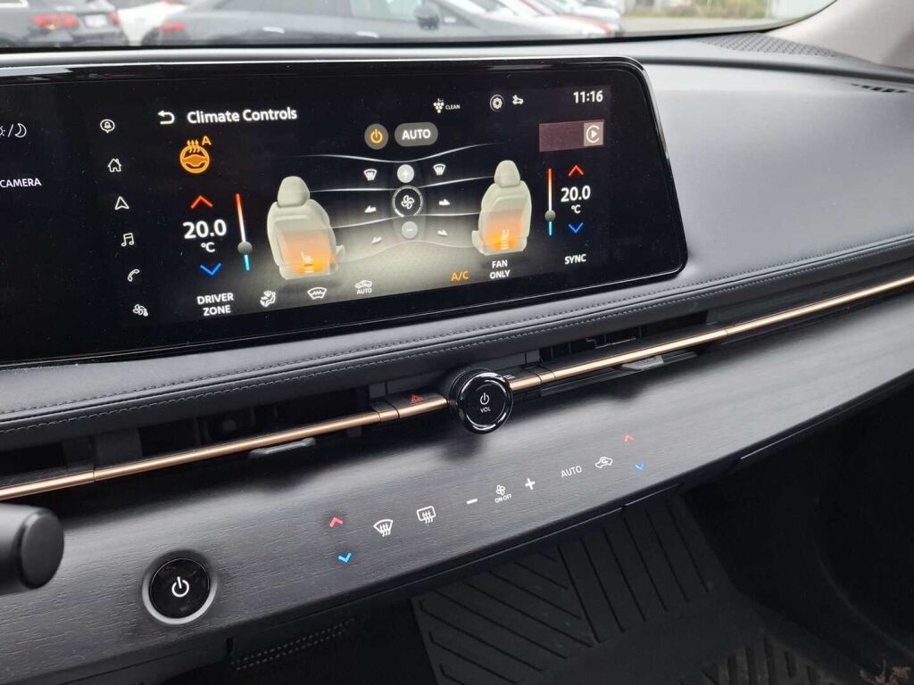 Nissan Ariya 2023 Musta