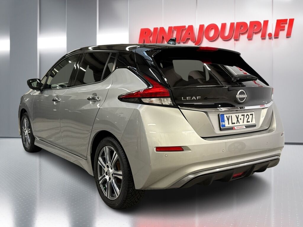 Nissan Leaf 2023 Monivär.