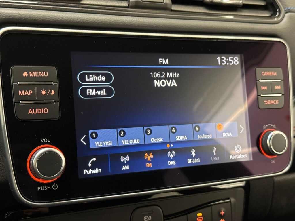 Nissan Leaf 2023 Monivär.