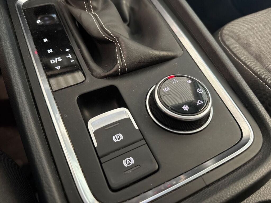 Seat Ateca 2023 Valkoinen