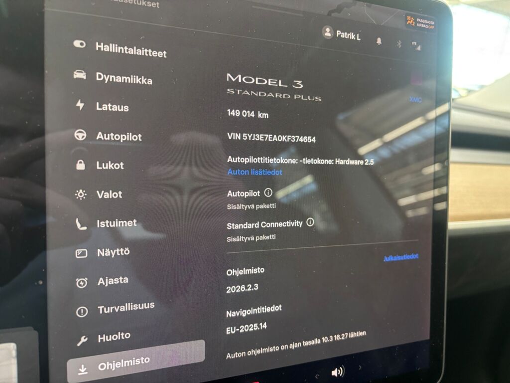 Tesla Model 3 2019 Harmaa