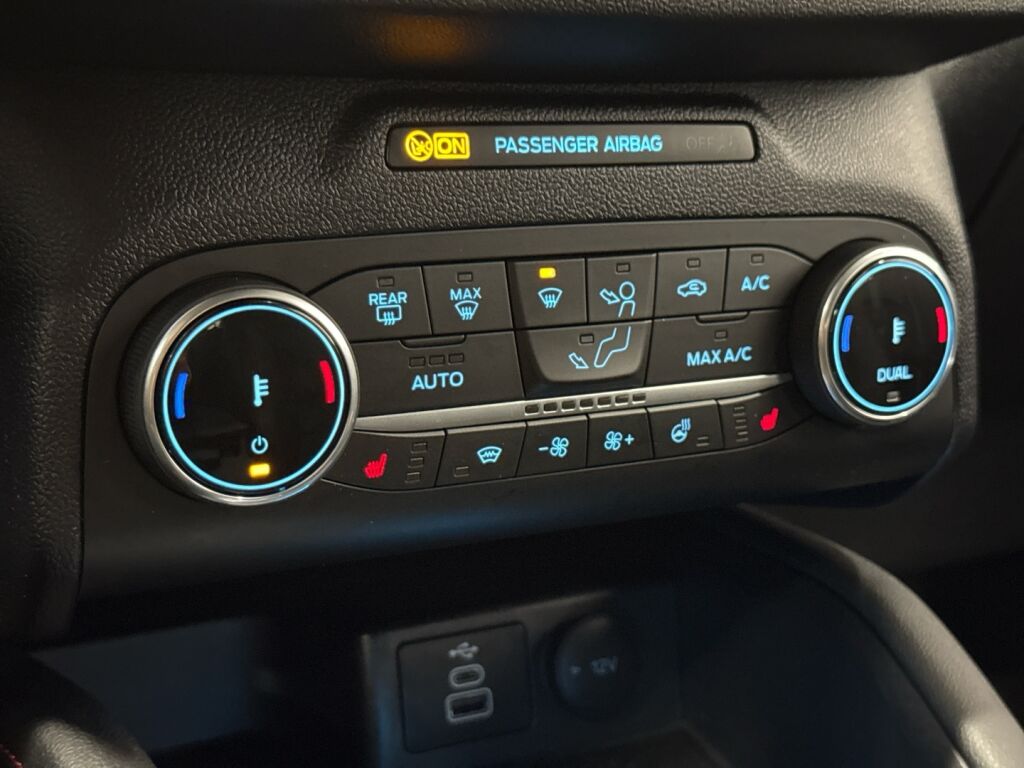 Ford Kuga 2023 Sininen