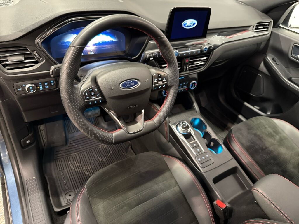 Ford Kuga 2023 Sininen