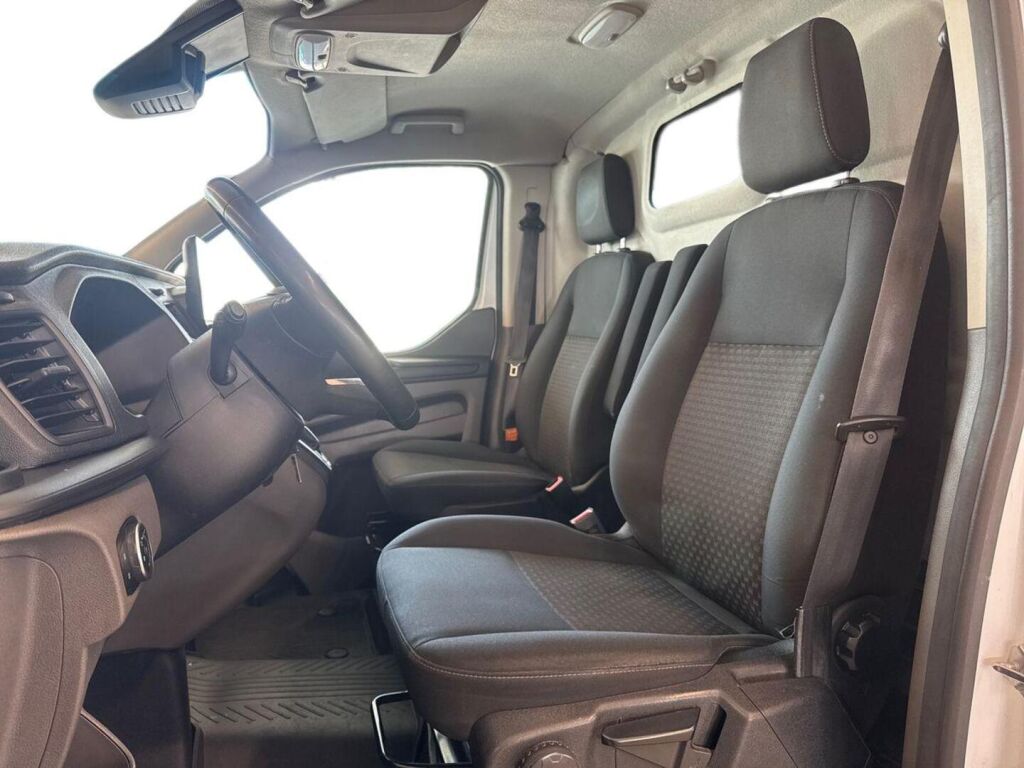 Ford Transit Custom 2023 Valkoinen