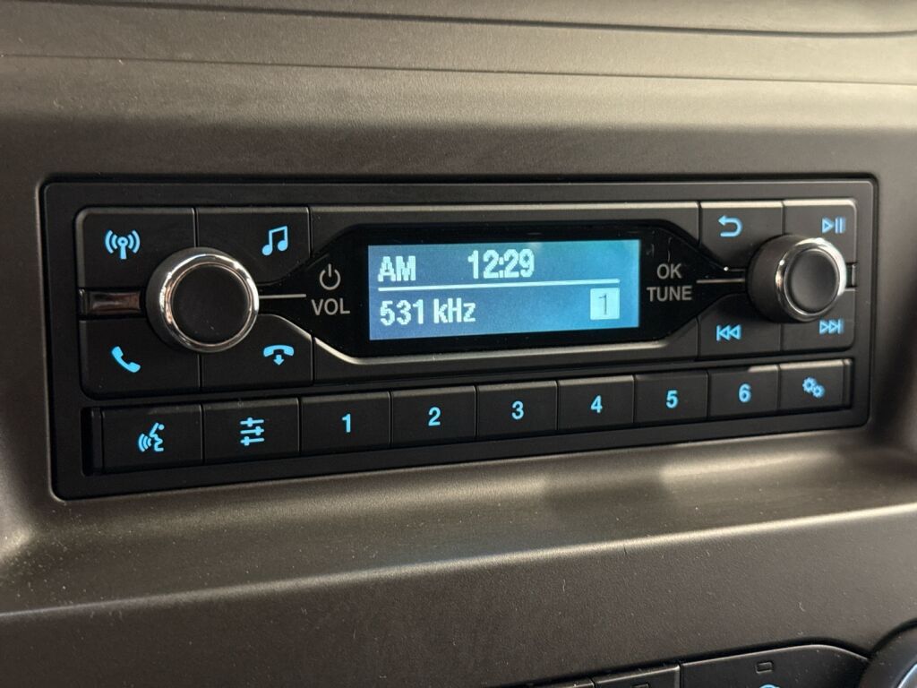 Ford Transit Custom 2023 Valkoinen