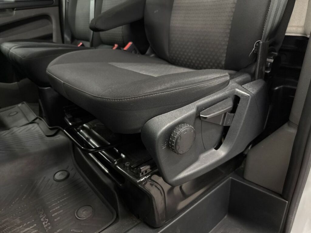 Ford Transit Custom 2023 Valkoinen