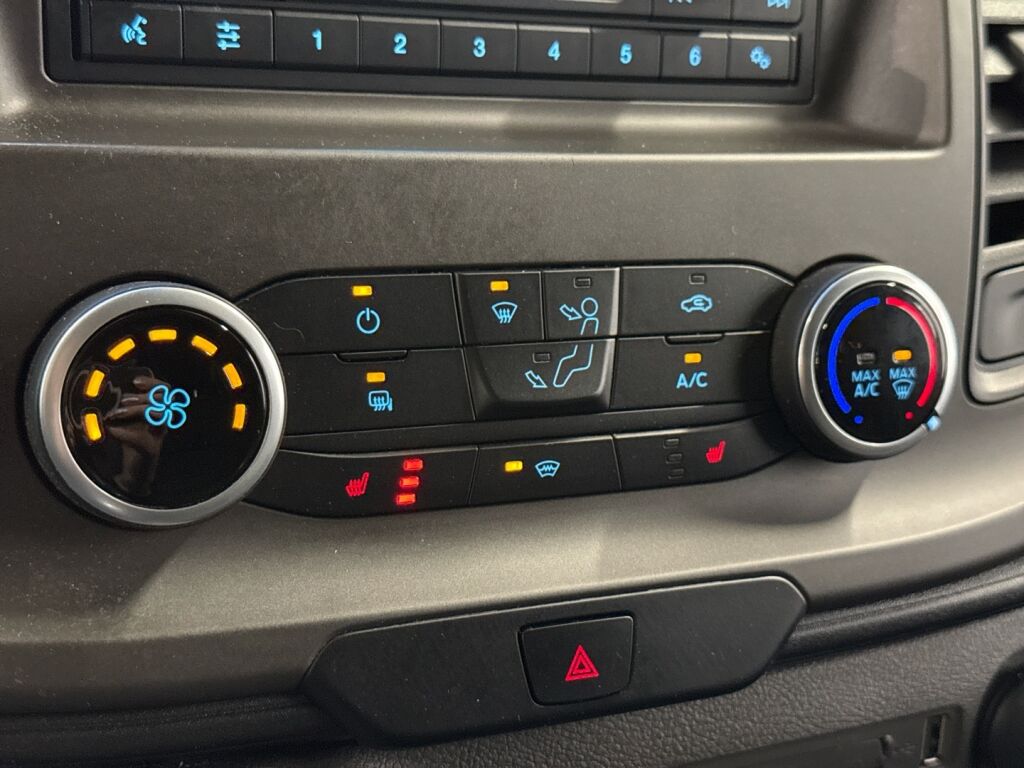 Ford Transit Custom 2023 Valkoinen