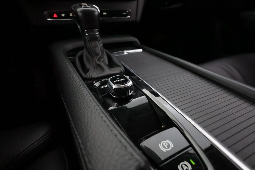 Volvo V90 2017 Sininen