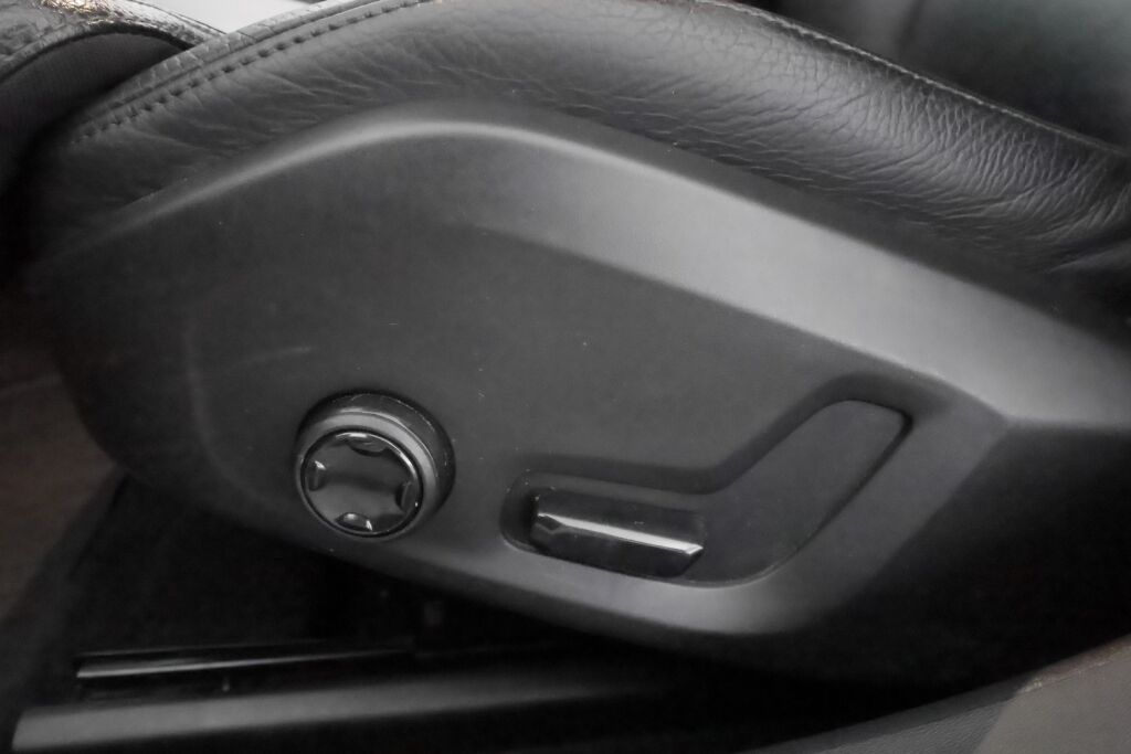 Volvo V90 2017 Sininen