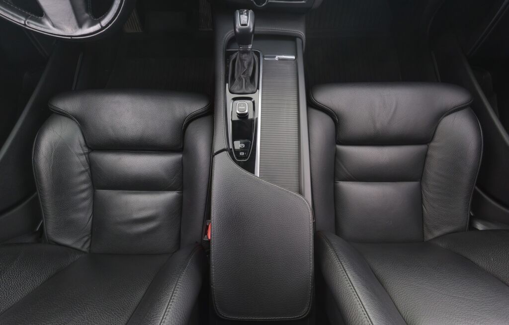 Volvo V90 2017 Sininen