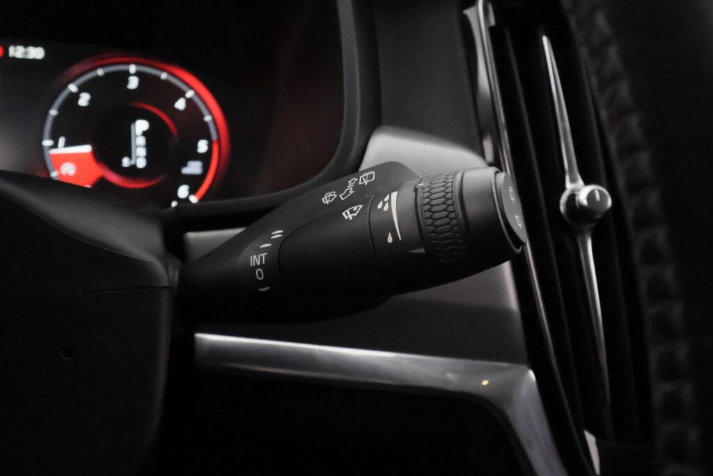 Volvo V90 2017 Sininen