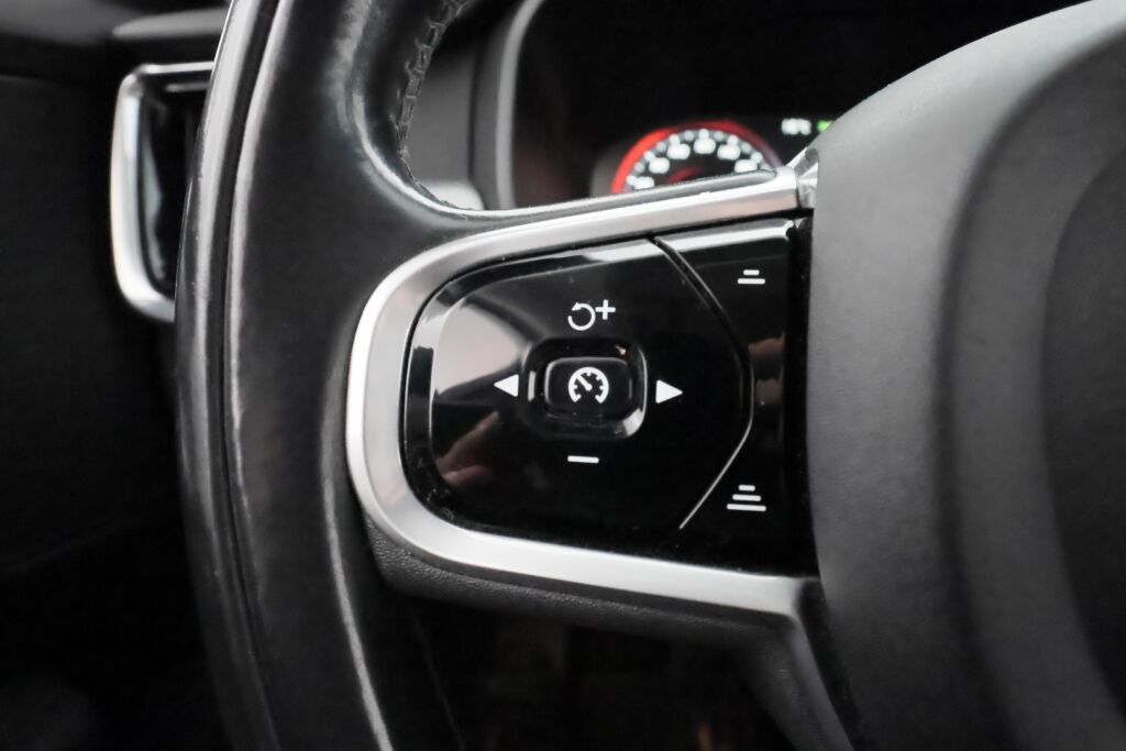 Volvo V90 2017 Sininen