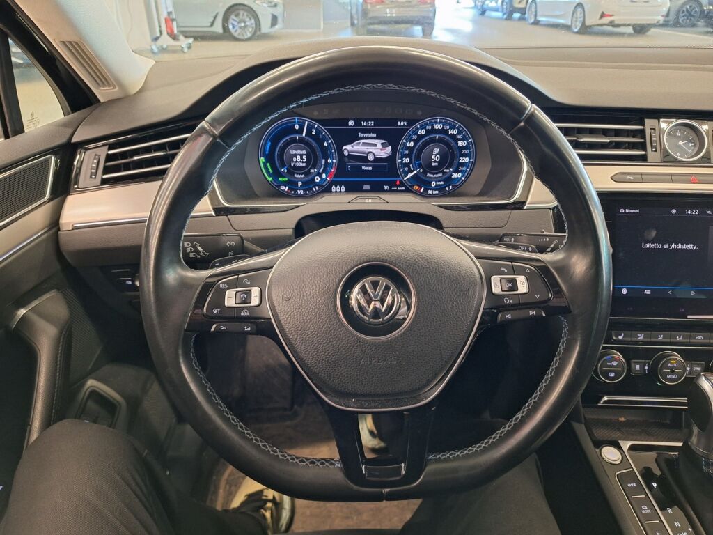 Volkswagen Passat 2018 Musta