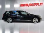 Volkswagen Passat 2018 Musta